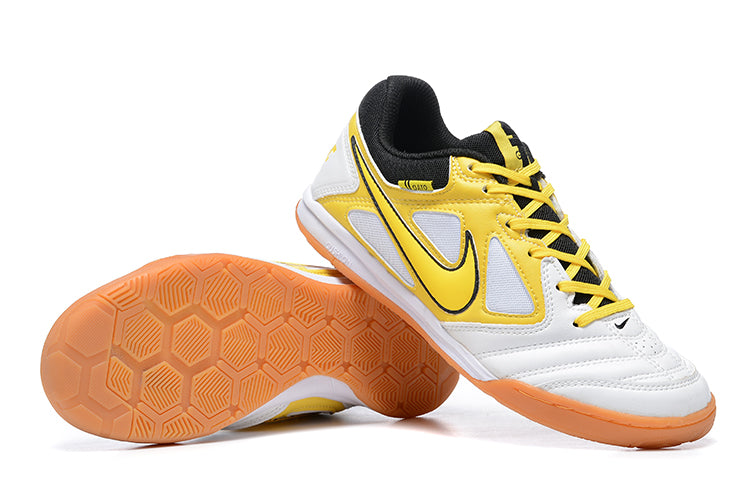 Nike Supreme Futsal