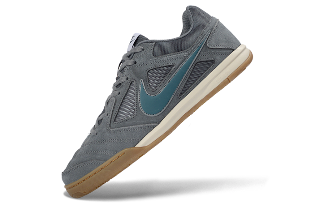 Nike Supreme Futsal