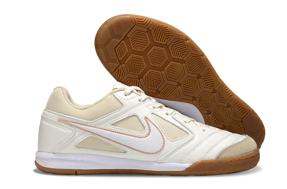 Nike Supreme Futsal