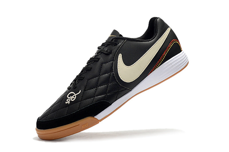 Nike Tiempo R10