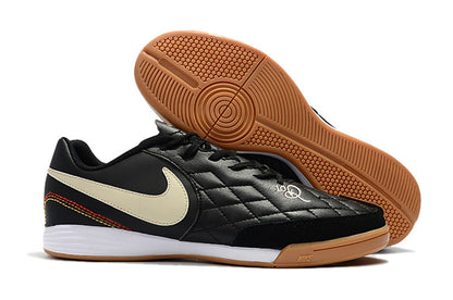 Nike Tiempo R10