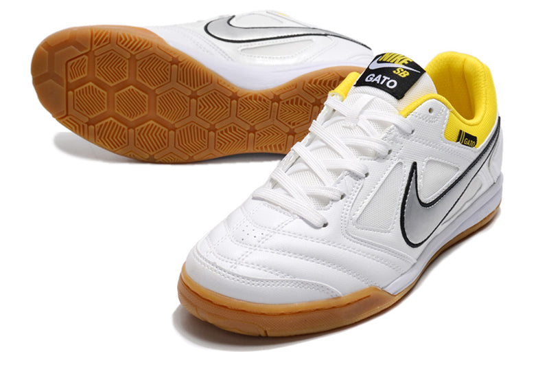 Nike Supreme Futsal