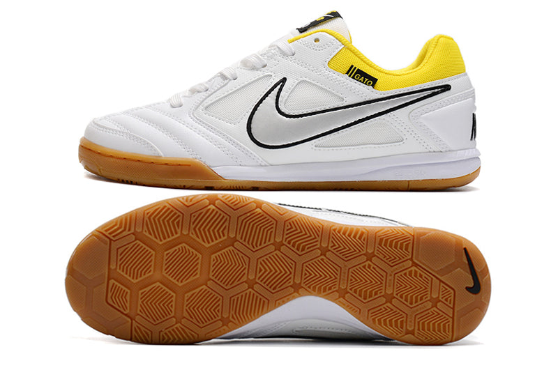 Nike Supreme Futsal