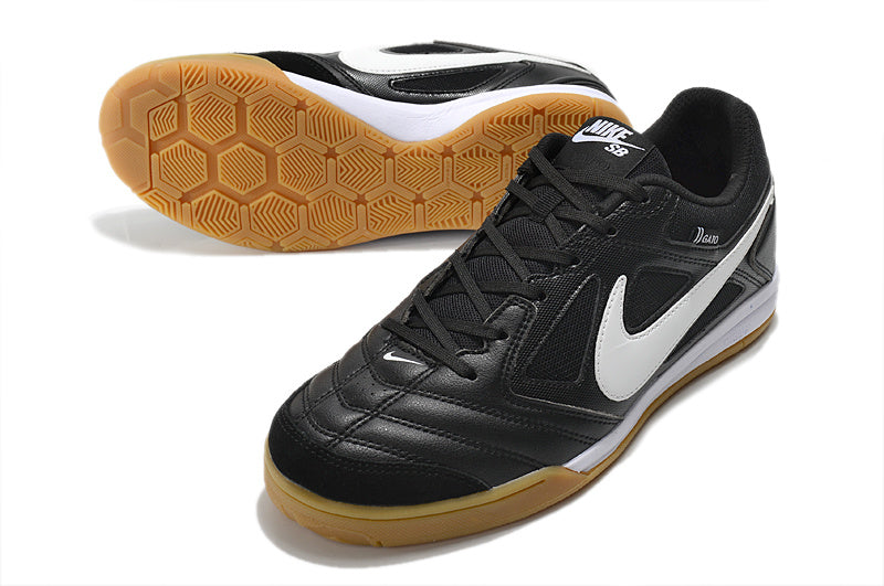 Nike Supreme Futsal