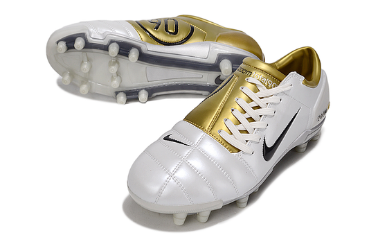 Nike Total 90