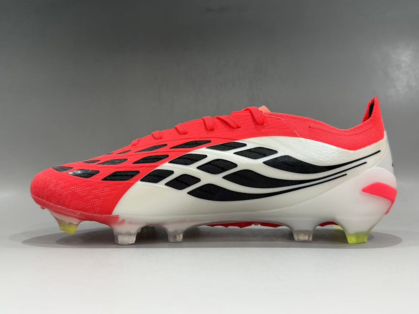 Adi Predator R/B  26