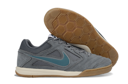 Nike Supreme Futsal